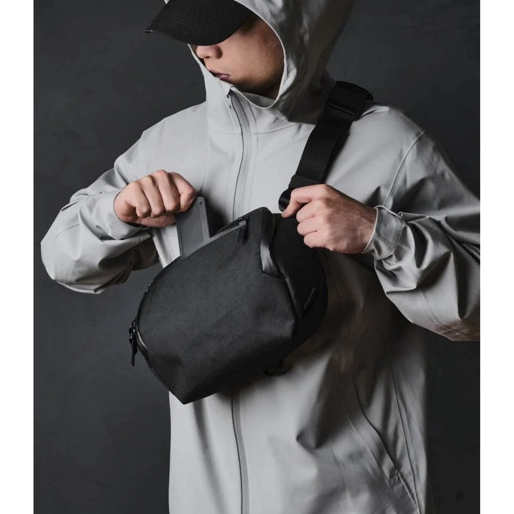 NWT Alpaka Waterproof Travel Vertex Sling Pouch Black | Axoflux 600D